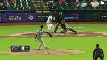 Elieser Hernández Ball to Tyler Wade
