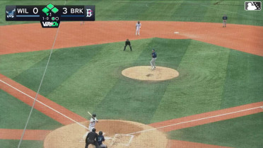 Colin Houck singles on a line drive to right fielder Teo Banks. John Bay scores. Daiverson Gutierrez to 3rd. Yonatan Henriquez to 2nd.