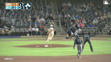Will Simpson singles on a fly ball to center fielder Raudi Rodriguez. Brayden Taylor scores. Jadher Areinamo scores. Xavier Isaac to 2nd.
