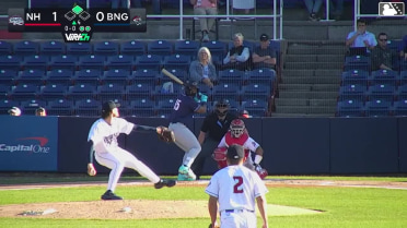 R.J. Gordon In play, run(s) to Hedbert Perez