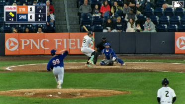 Mike Baumann In play, run(s) to Oswaldo Cabrera