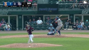 Mark Vientos homers (5) on a fly ball to right center field.