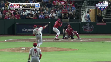 Trey Paige singles on a line drive to right fielder Leandro Pineda. Zach Levenson scores. Noah Mendlinger to 3rd.