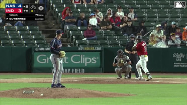 Craig Yoho's behind-the-back stop