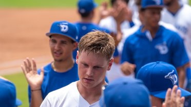 Kasevich Walk-Off, Vasquez Gem Highlight Doubleheader Split