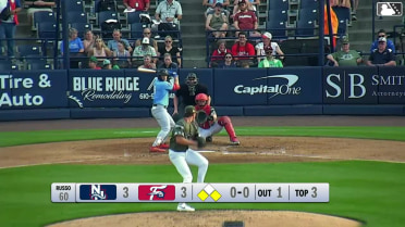 Eddie Micheletti Jr. singles on a line drive to right fielder Raylin Heredia. Aaron Parker scores. Dub Gleed to 2nd.
