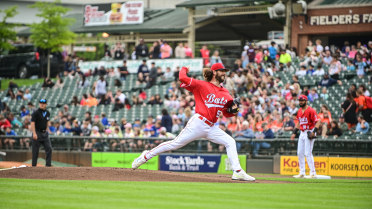 Bats Late Surge Not Enough In 3-2 Loss To Clippers 