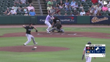 Gabe Davis In play, run(s) to Theo Gillen