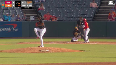 Johnathon Thomas homers (2) on a fly ball to left field. Leandro Pineda scores.