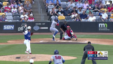 Carlos Mendoza doubles (7) on a line drive to center fielder Alan Roden. Willie MacIver scores. Davis Schneider to 3rd.
