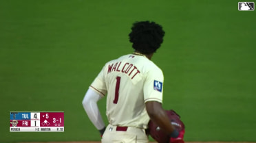 Sebastian Walcott steals base in return from injury