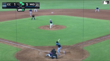 Jack Moss doubles (2) on a sharp line drive to center fielder Pedro Pineda. Zach Daudet scores. Justin Thomas Jr. scores.