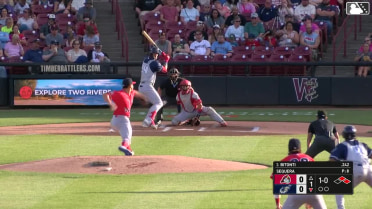 Eric Bitonti singles on a sharp line drive to center fielder Luis Pino. Josiah Ragsdale scores. Andrew Fischer to 3rd.