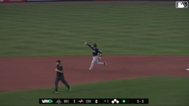 Rafael Flores' two-run home run