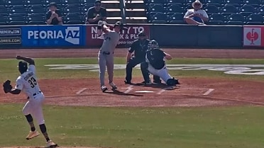 Yankees No. 1 prospect Dax Kilby's solo home run
