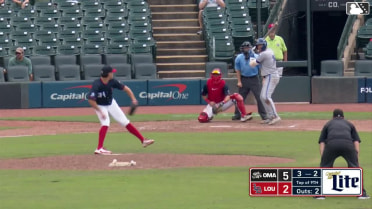 Brandon Drury doubles (8) on a sharp line drive to left fielder Austin Hendrick. Brett Squires scores. Gavin Cross scores.