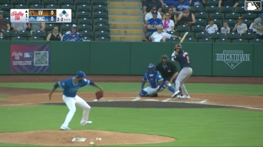 Darell Hernaiz singles on a line drive to center fielder Alek Thomas. Max Muncy scores.