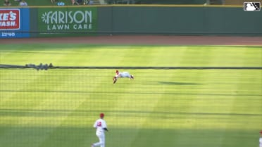 Blake Dunn's incredible diving catch