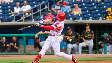 Two-Homer Night for Viars Powers Threshers to Victory 