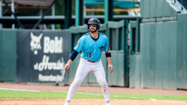 Late Rally Falls Short As Comets Walk-Off Space Cowboys
