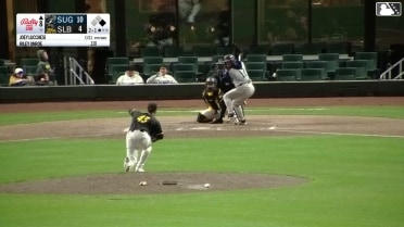 Riley Unroe doubles (3) on a fly ball to left fielder Chris Taylor. Kellen Strahm scores.