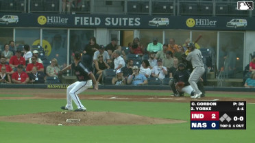 Nick Yorke homers (3) on a fly ball to left center field.