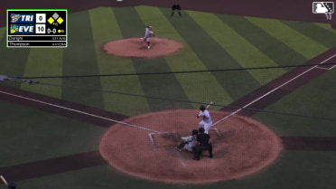 Carter Dorighi homers (3) on a fly ball to right center field. Carlos Jimenez scores. Anthony Donofrio scores.