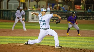 Tortugas Ride Relievers, Lakeland Miscues to 6-3 Victory