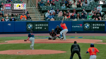 Hayden Senger singles on a ground ball to shortstop Gage Workman. Vidal Bruján scores. Ji Hwan Bae to 3rd.