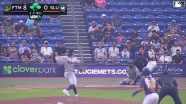 Antonio Jimenez singles on a soft fly ball to right fielder Jhomnardo Reyes. Elian Peña scores. Marco Vargas to 3rd. Cole Mathis to 2nd.