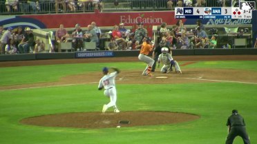 Leo De Vries singles on a line drive to right fielder Angel Ortiz. Casey Yamauchi scores. Devin Taylor to 3rd.