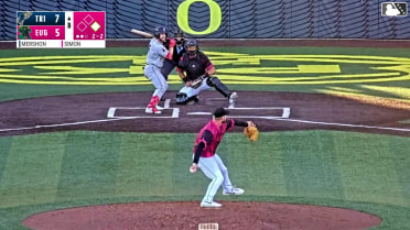 David Mershon homers (2) on a fly ball to center field. Randy De Jesus scores.
