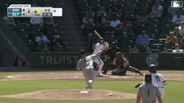 Oliver Dunn doubles (8) on a sharp ground ball to right fielder Brewer Hicklen. Rikuu Nishida scores. Jacob Gonzalez to 3rd.
