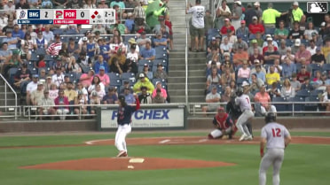 D'Andre Smith out on a sacrifice fly to right fielder Nelly Taylor. Billy Amick scores. John Bay to 3rd.