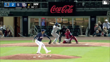 Jonathan Hernández In play, run(s) to Carlos Colmenarez