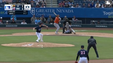 Cade Marlowe triples (2) on a sharp line drive to right fielder Jack Hurley. Bryan Lavastida scores. Colby Thomas scores.