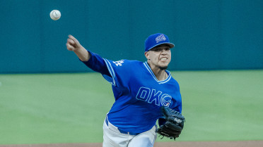 Comets Take Series Lead with 6-1 Victory Saturday