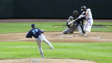 Wehiwa Aloy's two-run homer (2)