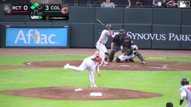 David Calabrese out on a sacrifice fly to left fielder Logan Braunschweig. Juan Flores scores.