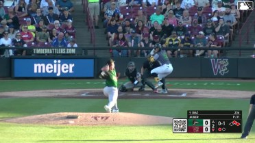 Blayberg Diaz grounds into a double play, pitcher Brooks Auger to second baseman Jose Izarra to first baseman Cameron Decker. Juan Baez out at 2nd. Blayberg Diaz out at 1st.