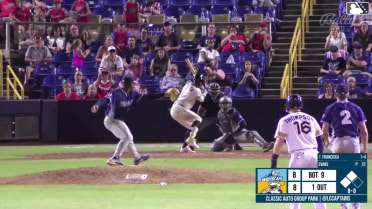 Jalen Evans Ball to Welbyn Francisca