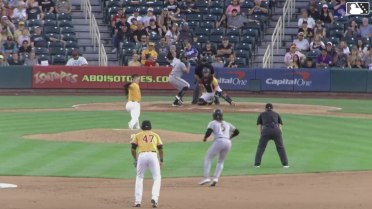 Jeimer Candelario triples (2) on a fly ball to right fielder Conner Capel. Yolmer Sánchez scores.