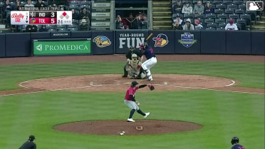 Eduardo Valencia singles on a ground ball to right fielder Ronny Simon. Max Anderson scores.