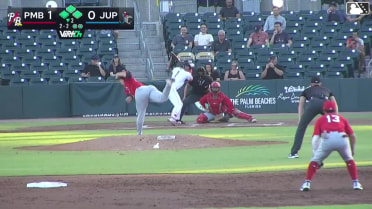 Ethan Young In play, run(s) to Abrahan Ramirez
