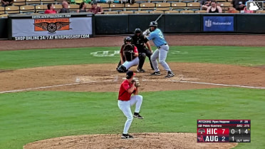 Pablo Guerrero singles on a line drive to center fielder Luis Guanipa. Angel Arredondo scores.