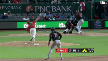 Josh White Ball to Yohandy Morales