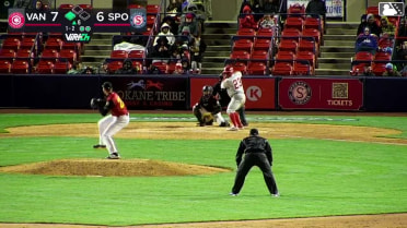 Justin Loer Ball to Kendry Chirinos