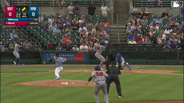 Je'Von Ward singles on a line drive to left fielder Jonathon Long. Charles McAdoo scores. Willie MacIver scores.
