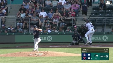 Colin Davis homers (9) on a fly ball to right center field. Jhonny Pereda scores.