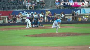 Anderdson Rojas walks.